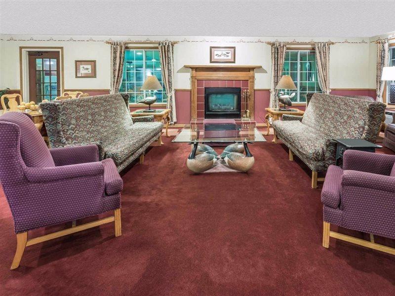 Baymont By Wyndham Mequon Milwaukee Area Hotel Ngoại thất bức ảnh