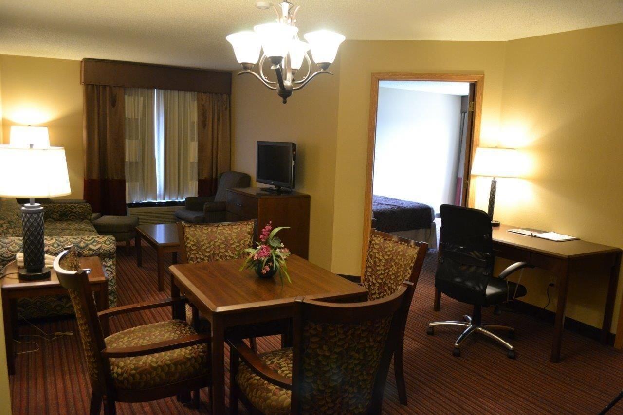 Baymont By Wyndham Mequon Milwaukee Area Hotel Ngoại thất bức ảnh