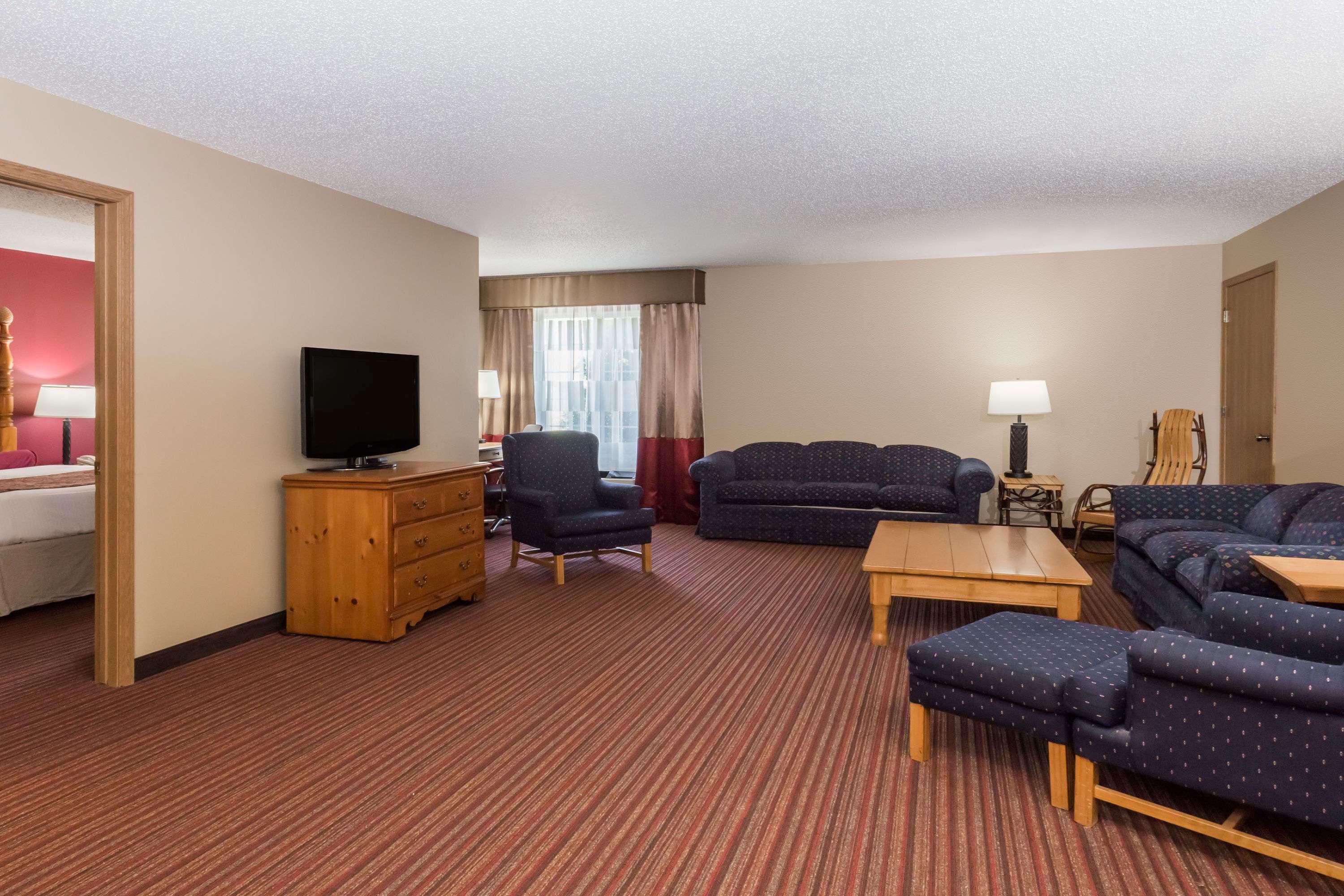 Baymont By Wyndham Mequon Milwaukee Area Hotel Ngoại thất bức ảnh