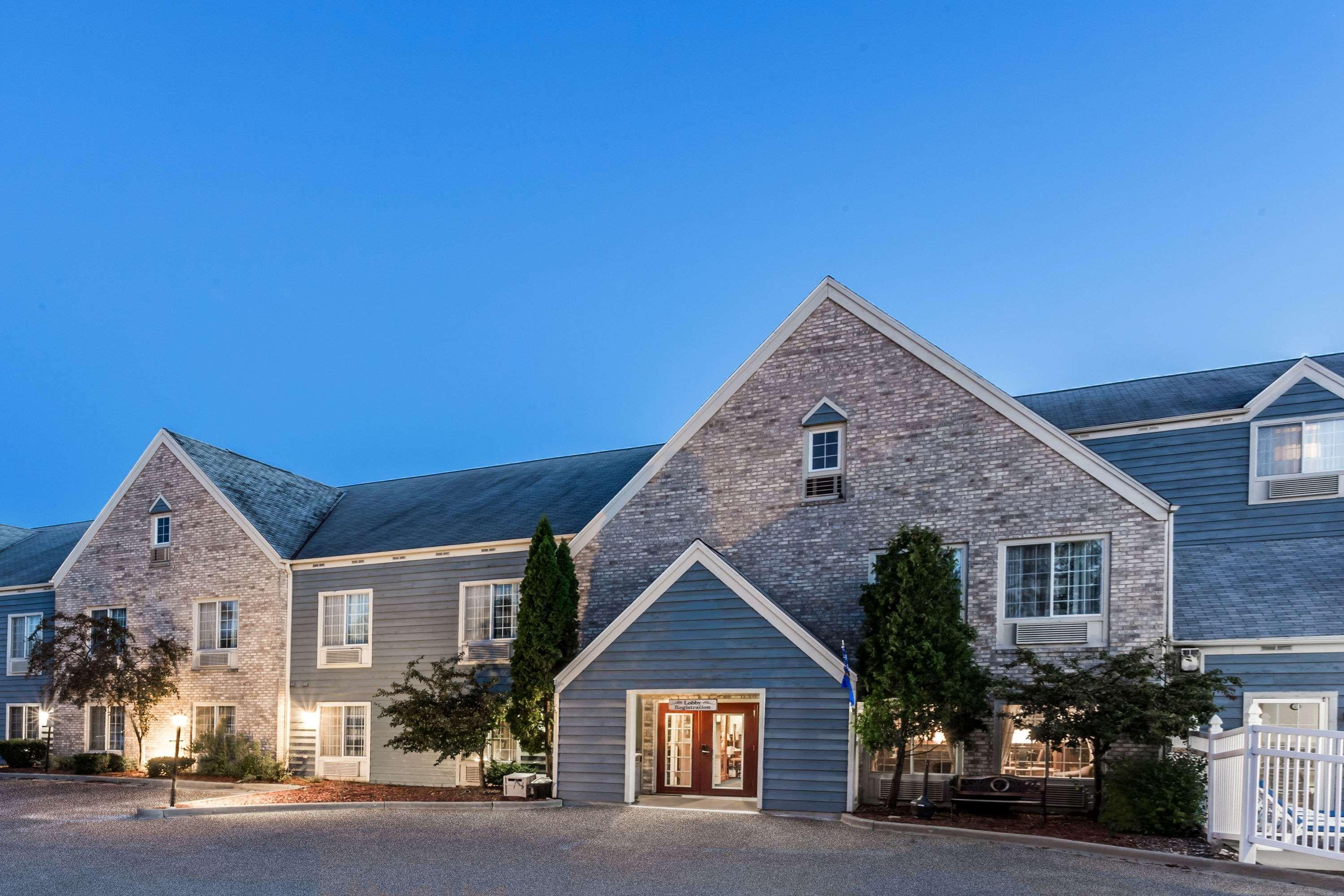 Baymont By Wyndham Mequon Milwaukee Area Hotel Ngoại thất bức ảnh